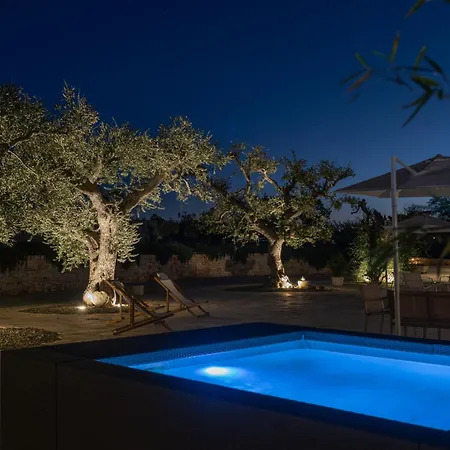 Casa de hóspedes Trulli Del Conte Luxury 4*